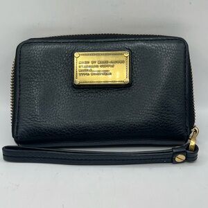 Marc by Marc Jacobs Standard Workwear Black Pebbled Leather Wallet Gold Hardware